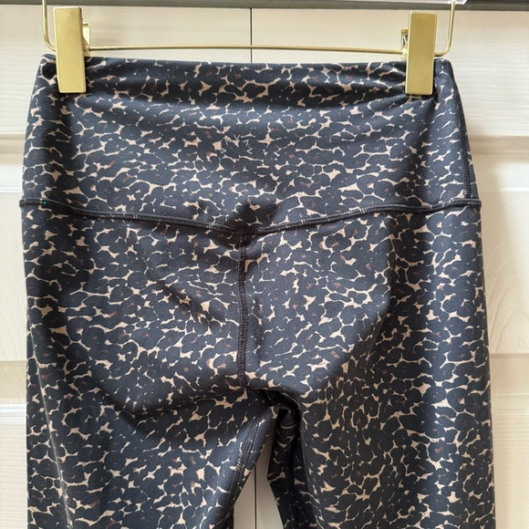 Varley Luna Yoga Leggings Tortoise Leopard size Small - Picture 7 of 13